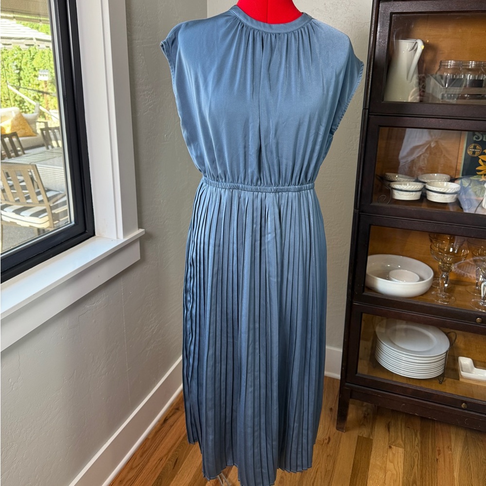 NET Collection Blue Pleated Satin Midi Cap Sleeve Dress Size XL